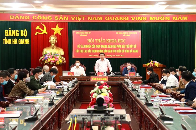 Phó Bí thư Tỉnh ủy Nguyễn Mạnh Dũng phát biểu tại Hội thảo