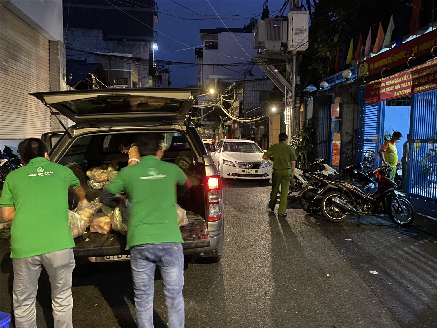Vạn An Phát trao tặng hơn 1 tấn rau củ đến các hộ gia đình trên địa bàn TP. Hồ Chí Minh trong đợt cao điểm dịch bùng phát