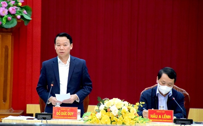 Ủy viên Ban Chấp hành Trung ương Đảng, Bí thư Tỉnh ủy Yên Bái Đỗ Đức Duy phát biểu tại buổi làm việc
