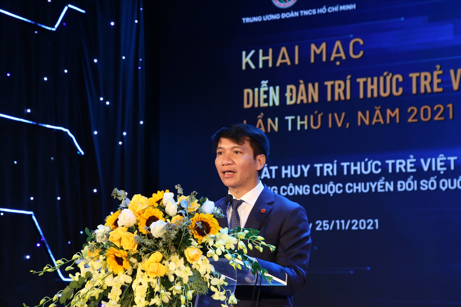 Anh Nguyễn Ngọc Lương, Bí thư Trung ương Đoàn, Chủ tịch Trung ương Hội LHTN Việt Nam phát biểu khai mạc Diễn đàn