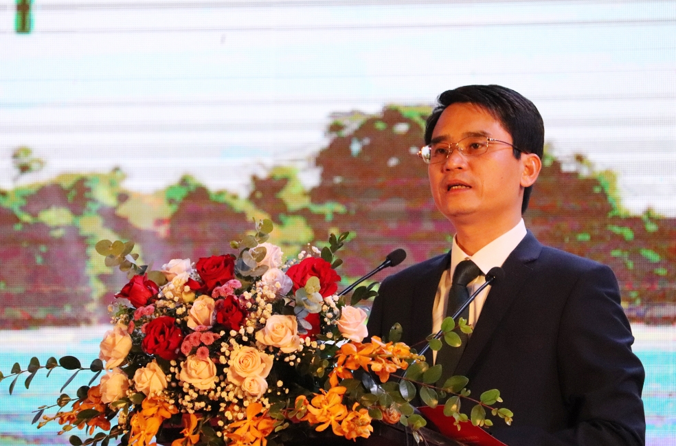 Ông Phạm Văn Thành, Phó Chủ tịch UBND tỉnh Quảng Ninh phát biểu khai mạc Hội chợ OCOP 2021