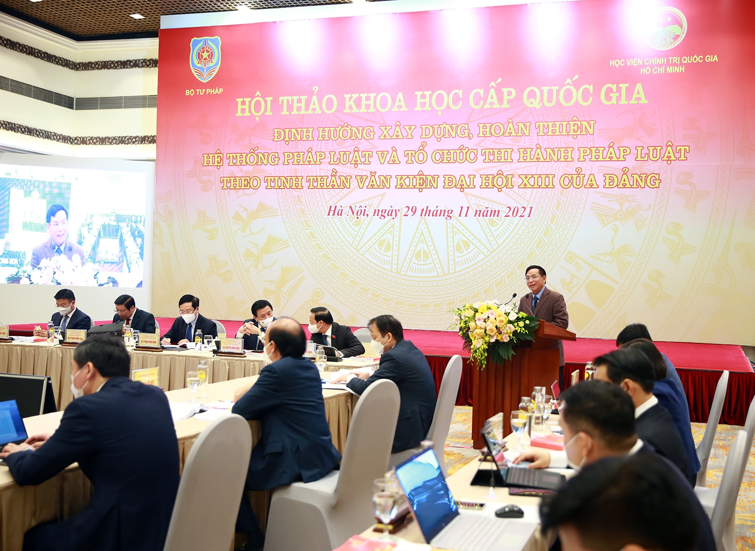 Nguyên Thứ trưởng Bộ Tư pháp Hoàng Thế Liên phát biểu tại Hội thảo - Ảnh: VGP/Hải Minh
