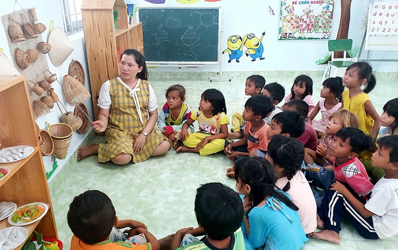 Các trường tiểu học, mầm non tăng cường dạy tiếng Việt cho học sinh người đồng bào DTTS