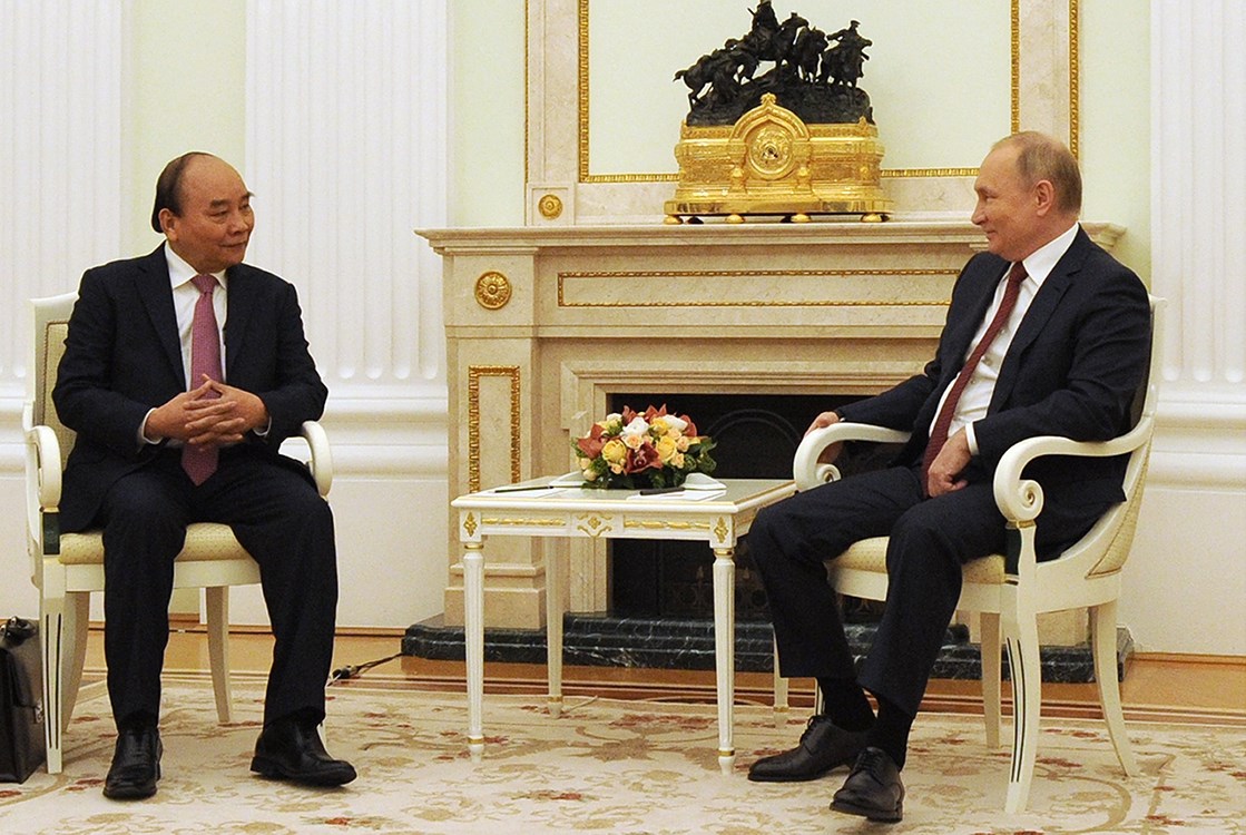 Chủ tịch nước Nguyễn Xuân Phúc và Tổng thống Nga Vladimir Putin
