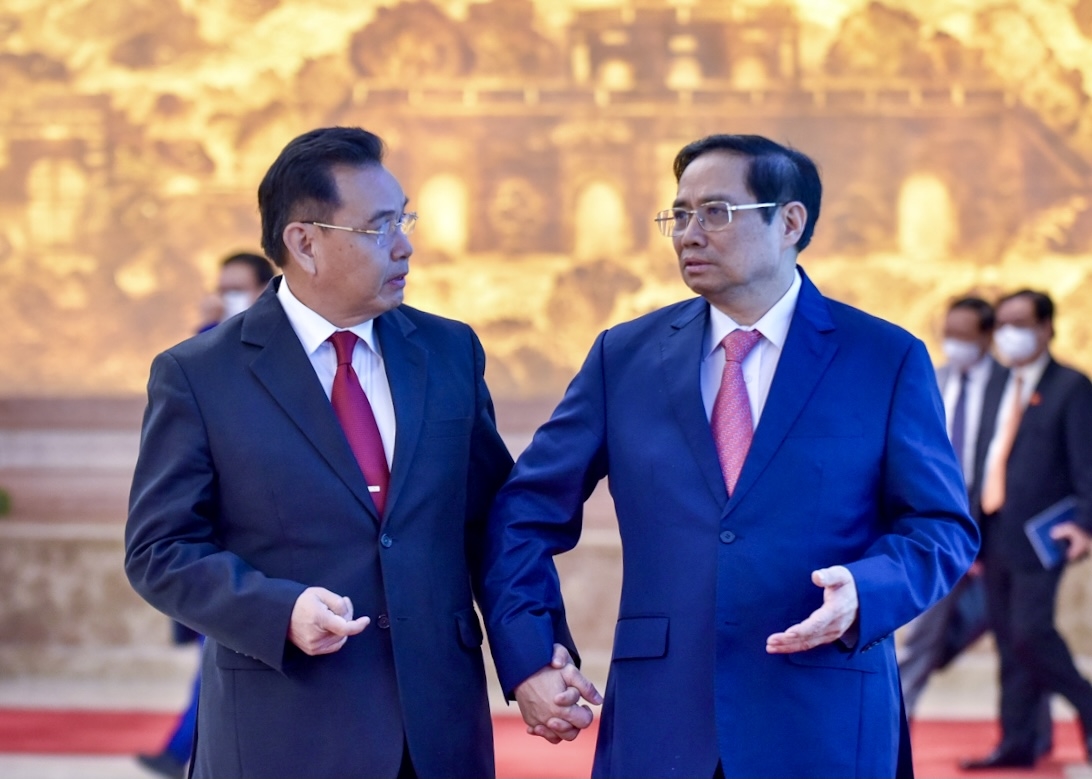 Thủ tướng Chính phủ Phạm Minh Chính và Chủ tịch Quốc hội Lào Saysomphone Phomvihane - Ảnh: VGP/Nhật Bắc
