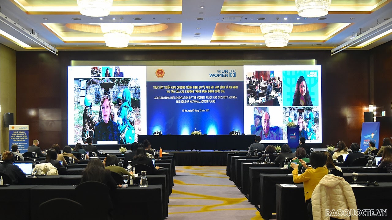 Bà Rana Flowers, Quyền Điều Phối viên Thường trú Liên Hợp Quốc tại Việt Nam phát biểu qua hình thức trực tuyến. (Ảnh: Tuấn Anh)