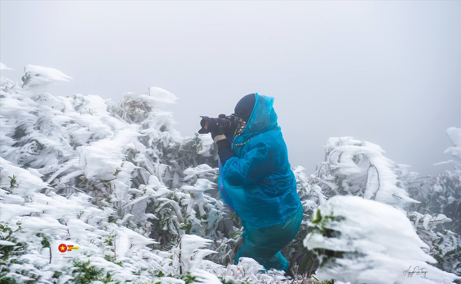 Trải nghiệm thú “săn tuyết” trên đỉnh Mẫu Sơn 3