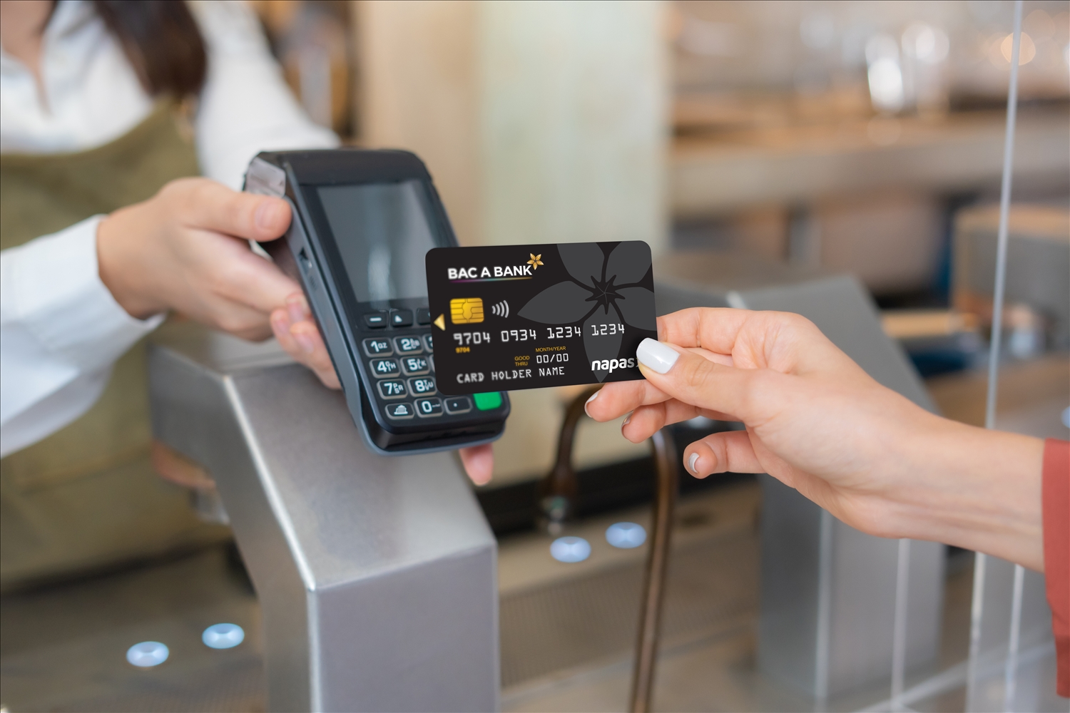 “Một chạm – Vạn tính năng” cùng thẻ ghi nợ nội địa Bac A Bank Chip Contactless 1