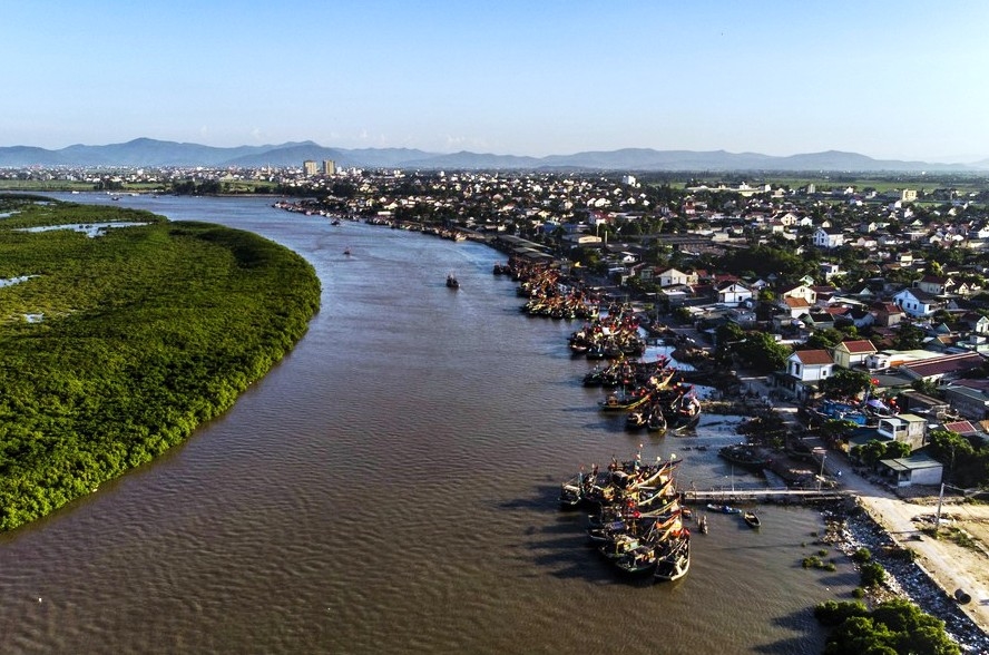 Cảng Lạch Vạn huyện Diễn Châu - ảnh ĐA