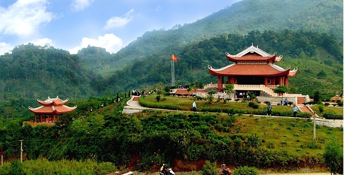 Đền thờ Bác Hồ tại khu ATK Định Hoá, Thái Nguyên 