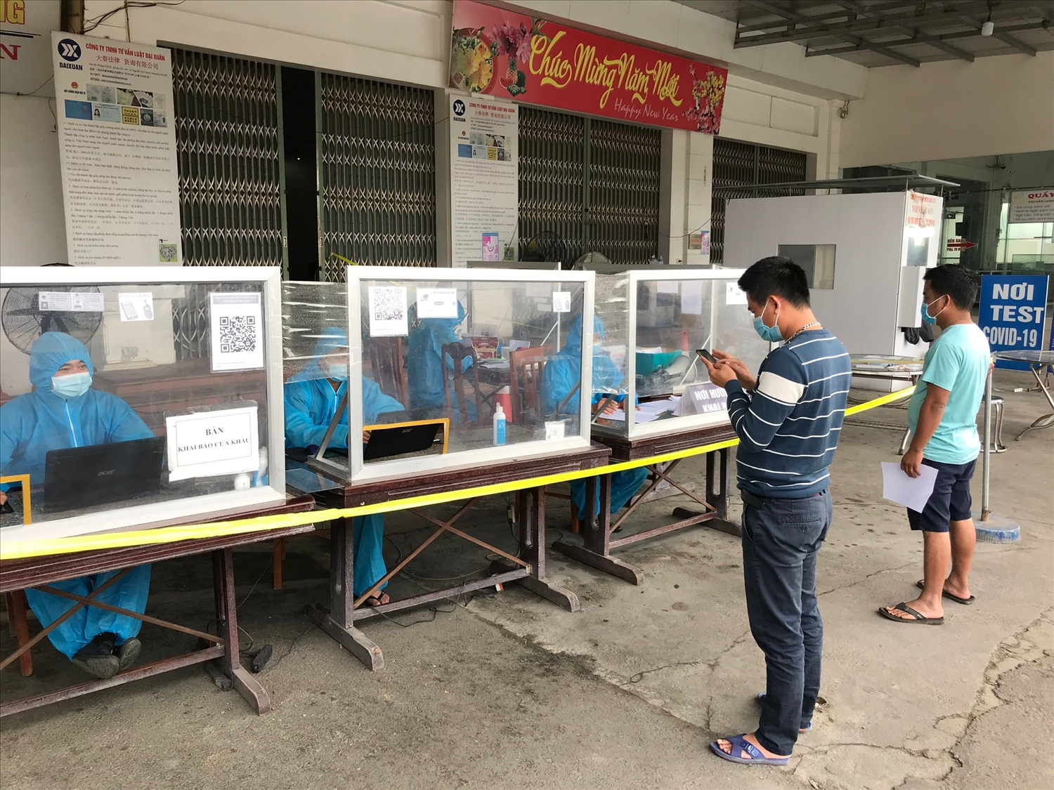 Ứng dụng CNTT trong việc khai báo y tế tại chốt kiểm dịch Covid-19 tại Bến xe huyện Hữu Lũng, tỉnh Lạng Sơn