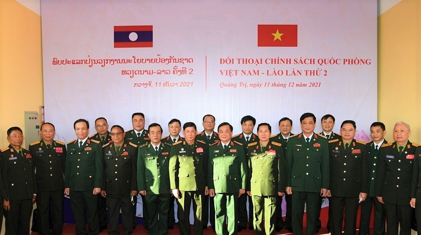 Thượng tướng Hoàng Xuân Chiến, Trung tướng Vongkham Phommakone và đoàn Bộ Quốc phòng hai nước tham dự Đối thoại Chính sách Quốc phòng Việt Nam - Lào lần thứ hai, ngày 11/12