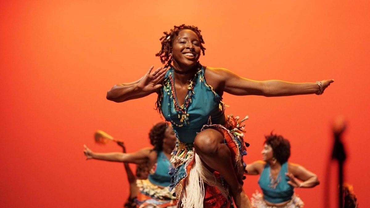 Congo Rumba là sự pha trộn giữa nhạc afro-cubain và nhạc truyền thống của các bộ lạc Congo ((Ảnh: Jeanne Vu Van)
