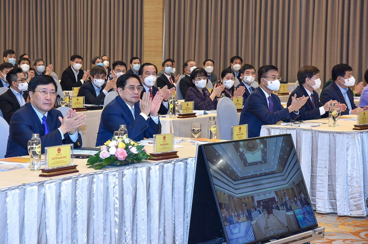 Thủ tướng Phạm Minh Chính và các đại biểu đánh giá cao kết quả của ngành tư pháp - Ảnh: VGP/Nhật Bắc