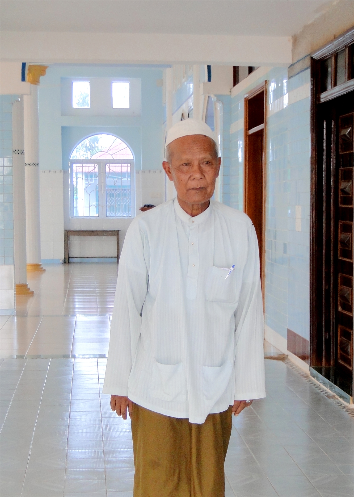 Ông Mách Sa Lếs, Giáo cả Thánh đường Hồi giáo xã Nhơn Hội, huyện An Phú.