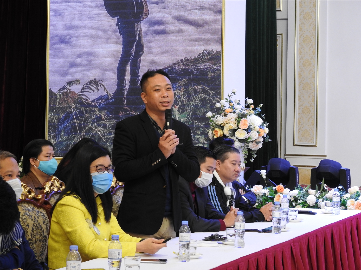 Ông Phạm Hải Quỳnh, Chủ tịch Hội du lịch cộng đồng Việt Nam phát biểu đóng góp tại buổi Tọa đàm