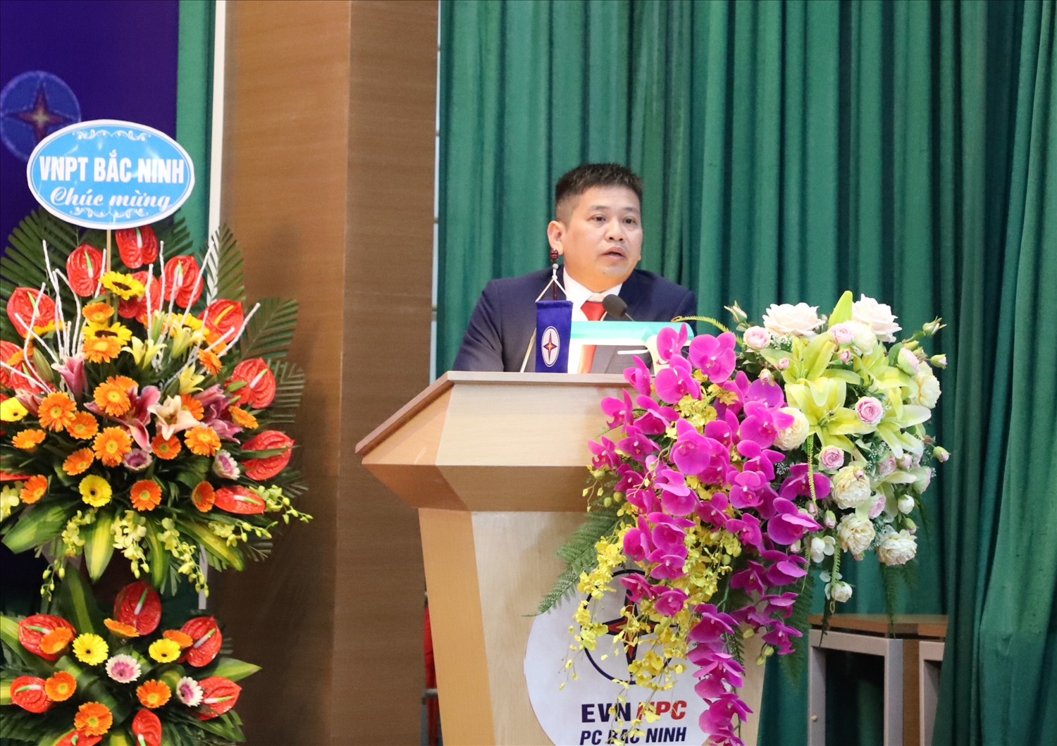 Ông Đỗ Mạnh Hùng - Phó Giám đốc VNPT Bắc Ninh phát biểu tại buổi lễ
