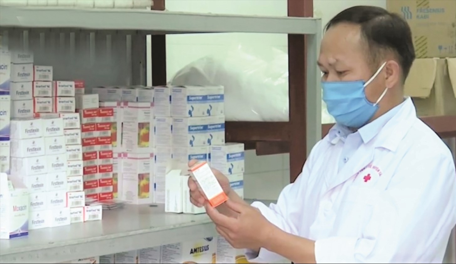 Người dân không có thẻ bảo hiểm, nhiều trạm y tế ở Lai Châu dư thừa thuốc do không có người đến khám bệnh