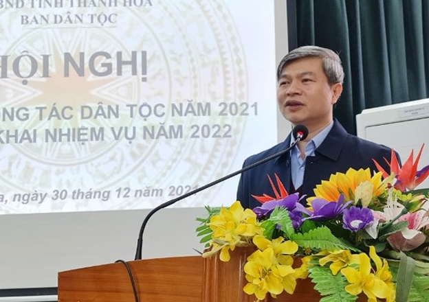 Ông Mai Xuân Bình, Trưởng Ban Dân tộc tỉnh Thanh Hóa phát biểu tại Hội nghị