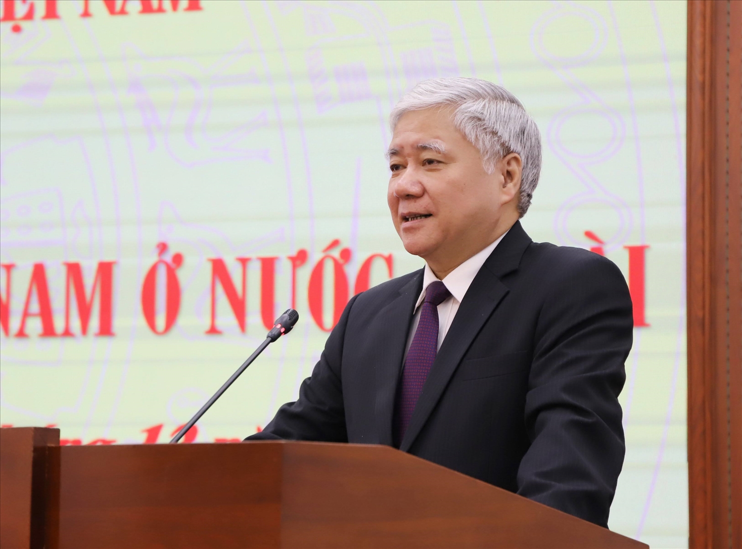 Bí thư Trung ương Đảng, Chủ tịch Ủy ban Trung ương MTTQ Việt Nam Đỗ Văn Chiến phát biểu tại cuộc gặp mặt 