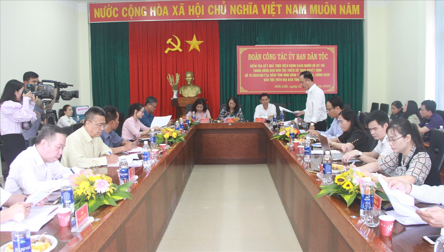Thứ trưởng, Phó Chủ nhiệm Ủy ban Dân tộc kiểm tra chính sách Người có uy tín tại tỉnh Đắk Lắk