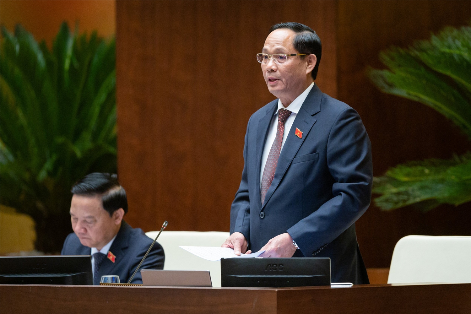 Phó Chủ tịch Quốc hội Trần Quang Phương điều hành phiên Chất vấn