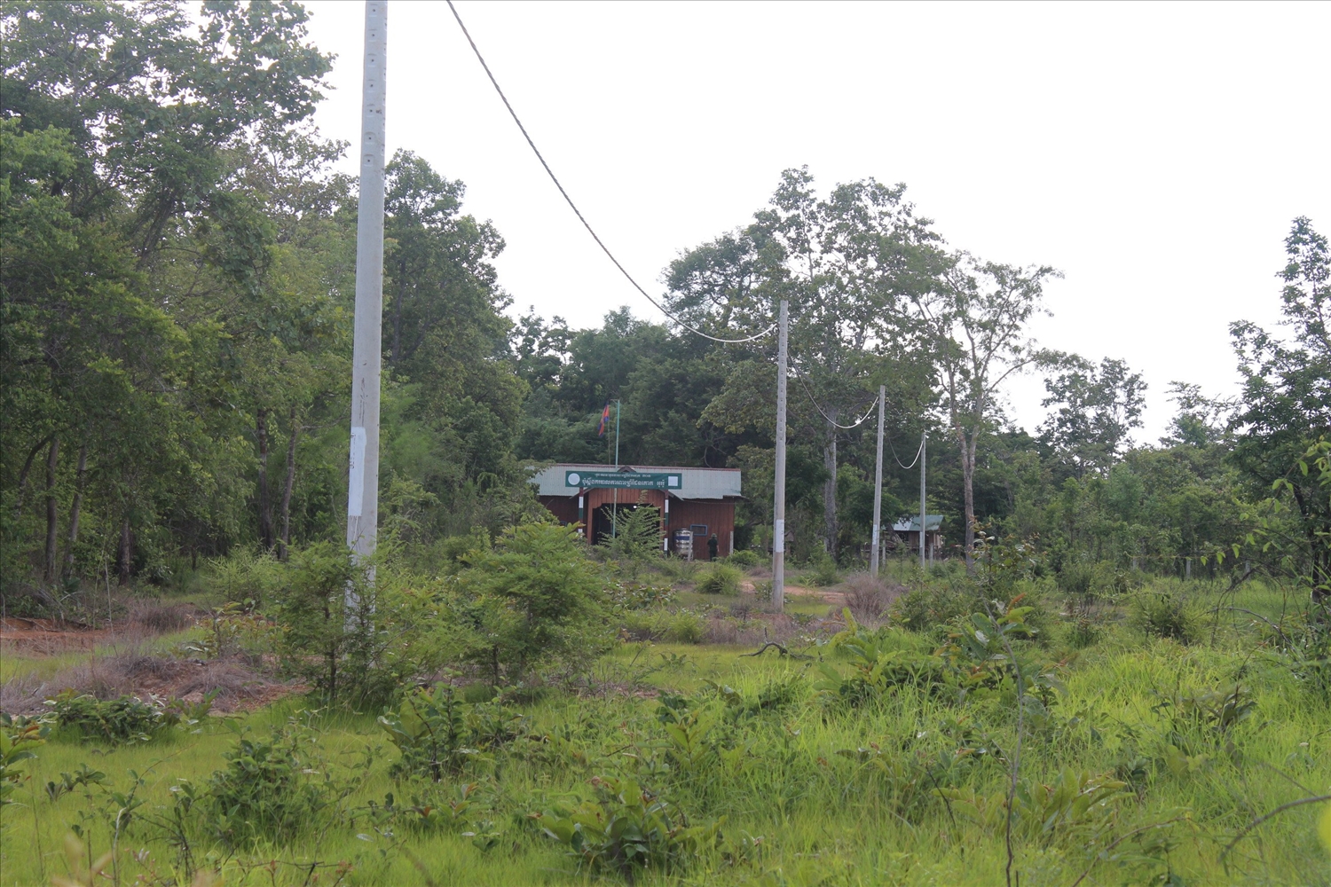 Đường điện UBND tỉnh và Bộ đội Biên phòng Đắk Lắk hỗ trợ lực lượng Cảnh sát bảo vệ biên giới Campuchia