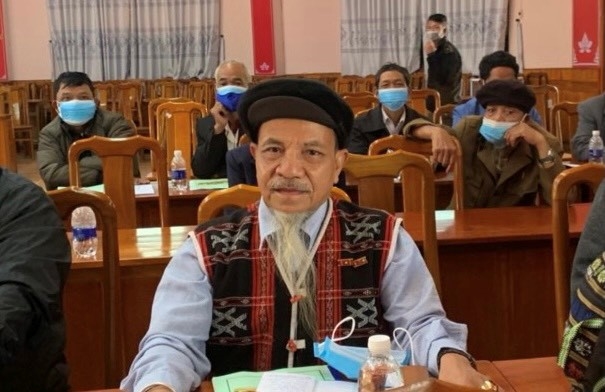 Ông Cơ Lâu Nhím tại lớp tập huấn bồi dưỡng kiến thức pháp luật cho NCUT tỉnh Quảng Nam năm 2022