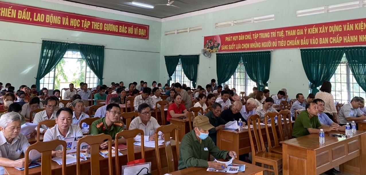 Ban Dân tộc Đắk Lắk tổ chức các Hội nghị tập huấn, bồi dưỡng kiến thức về phòng, chống ma túy cho già làng, trưởng thôn, buôn, chức sắc tôn giáo, Người có uy tín