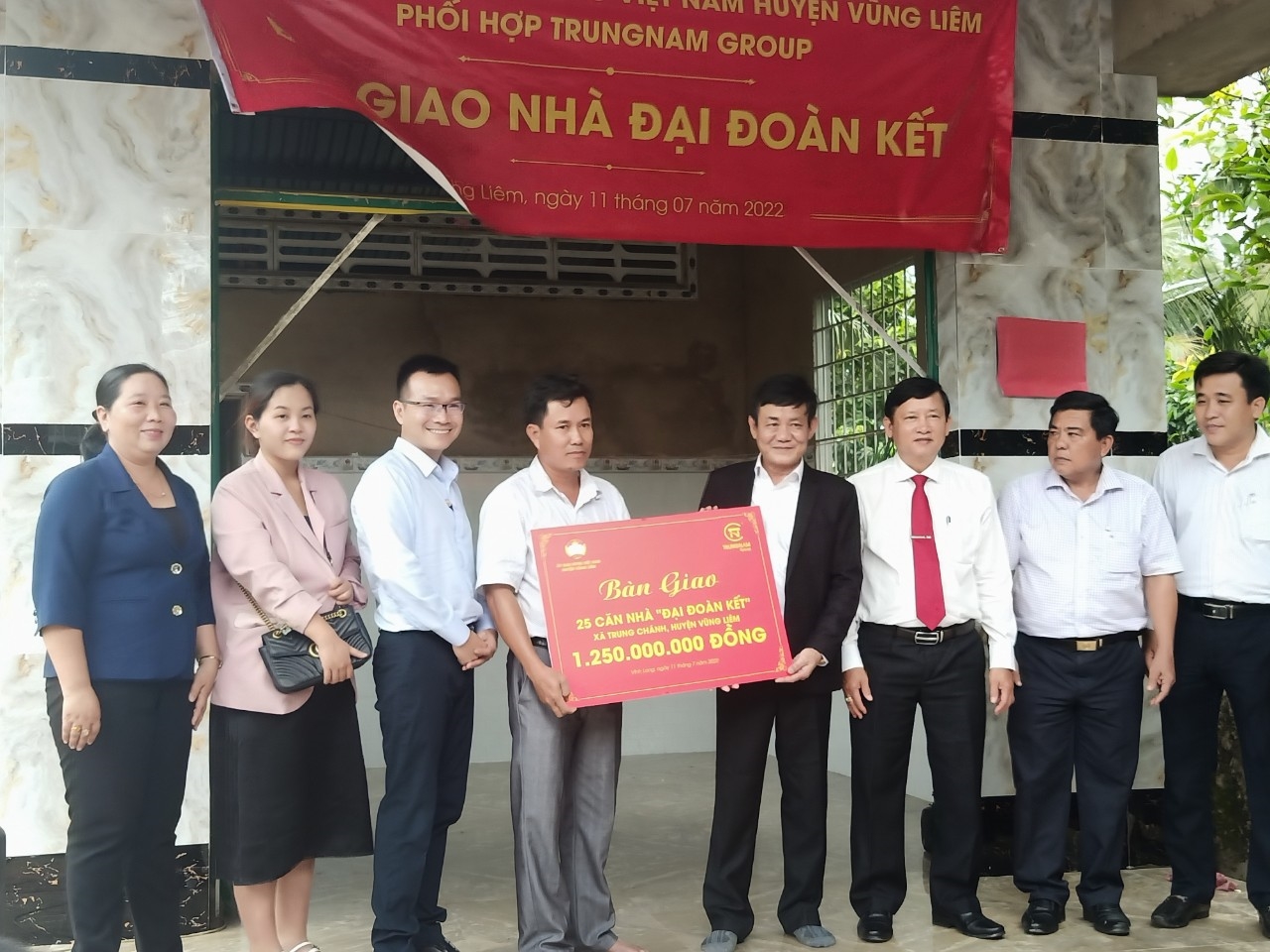 Trungnam Group: Tiếp nối hành trình trách nhiệm xã hội cao đẹp tại tỉnh Vĩnh Long 2