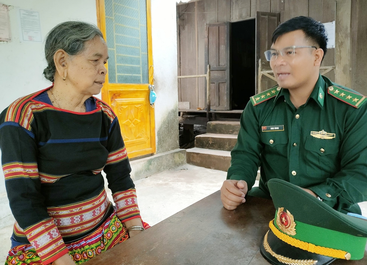 Già H’blâm (xã Ia Mơ, huyện Chư Prông, Gia Lai) sẵn sàng cùng bà con xóa bỏ hủ tục, phát triển kinh tế, giữ vững an ninh vùng biên