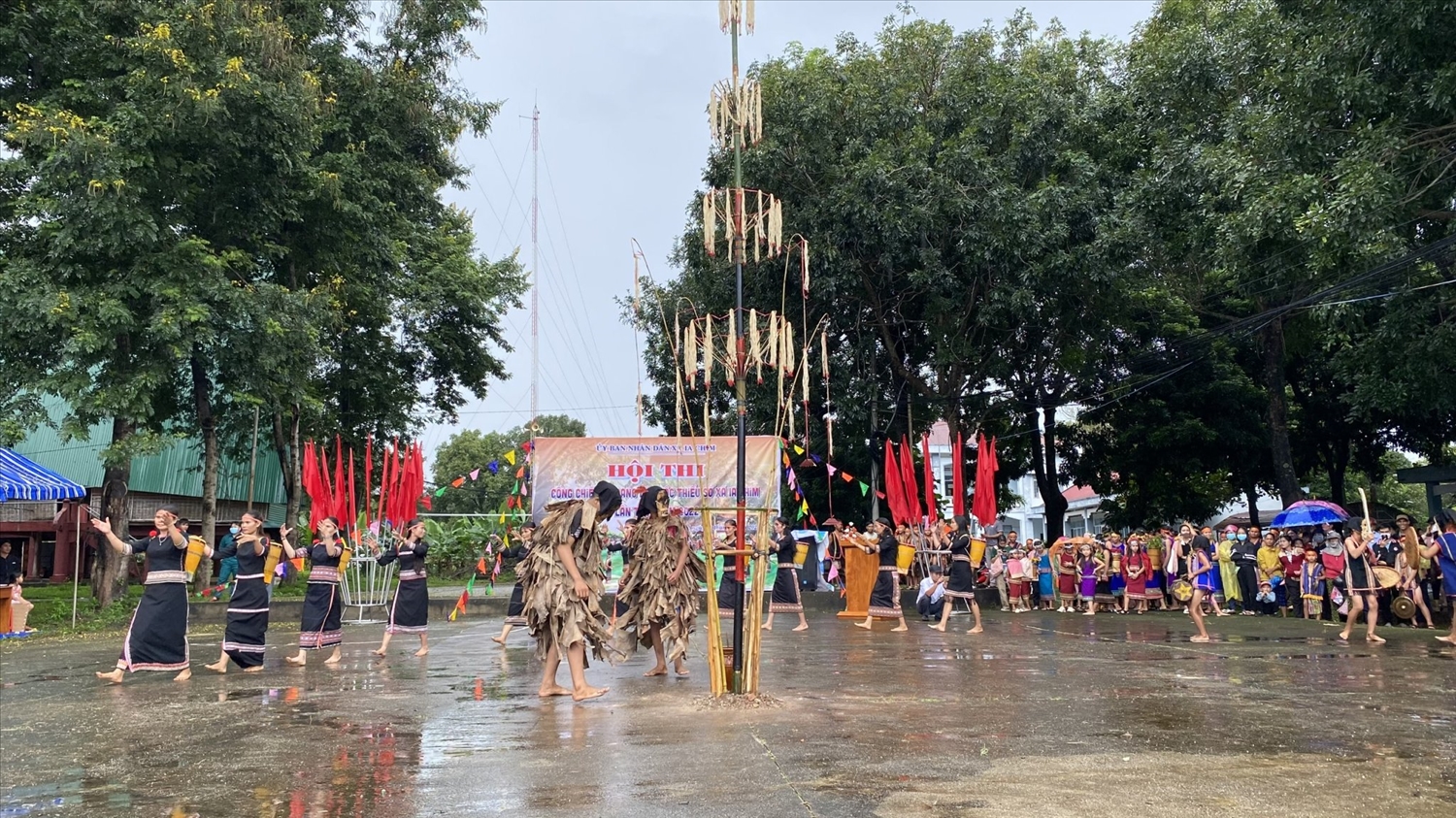 Tái hiện Lễ mừng lúa mới của đồng bào Gia Rai tại xã Ia Chim, thành phố Kon Tum