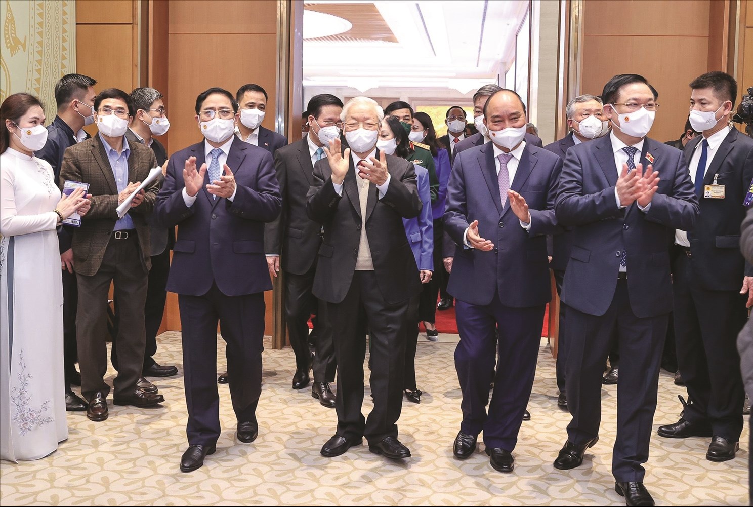 Tổng Bí thư Nguyễn Phú Trọng và các đồng chí lãnh đạo Đảng, Nhà nước đến dự Hội nghị Chính phủ với địa phương triển khai kết luận của Trung ương và Nghị quyết của Quốc hội khóa XV về triển khai kế hoạch phát triển kinh tế - xã hội năm 2022, ngày 5/1/2022.
