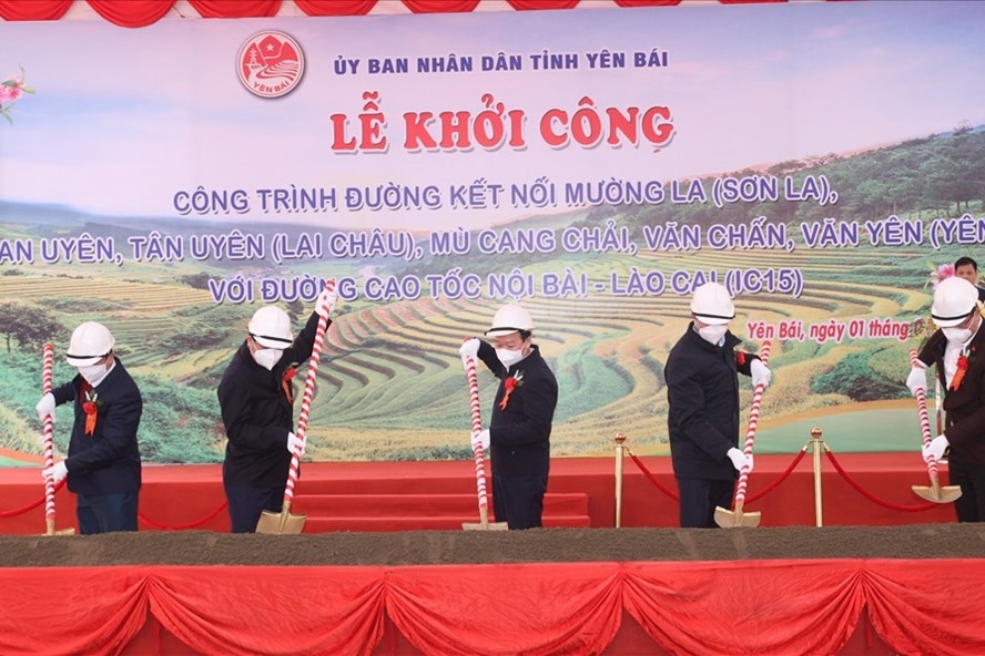 Lễ khởi công công trình kết nối Sơn La, Lai Châu, Yên Bái với đường cao tốc Nội Bài – Lào Cai.