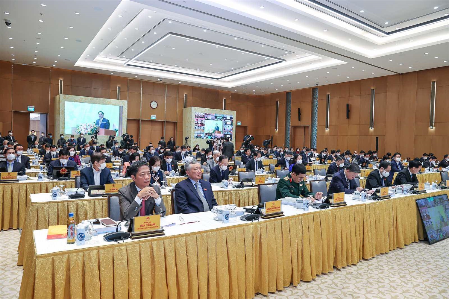 Các đại biểu dự Hội nghị Chính phủ với các địa phương đánh giá kết quả năm 2021, triển khai nhiệm vụ năm 2022. Ảnh: VGP/Nhật Bắc