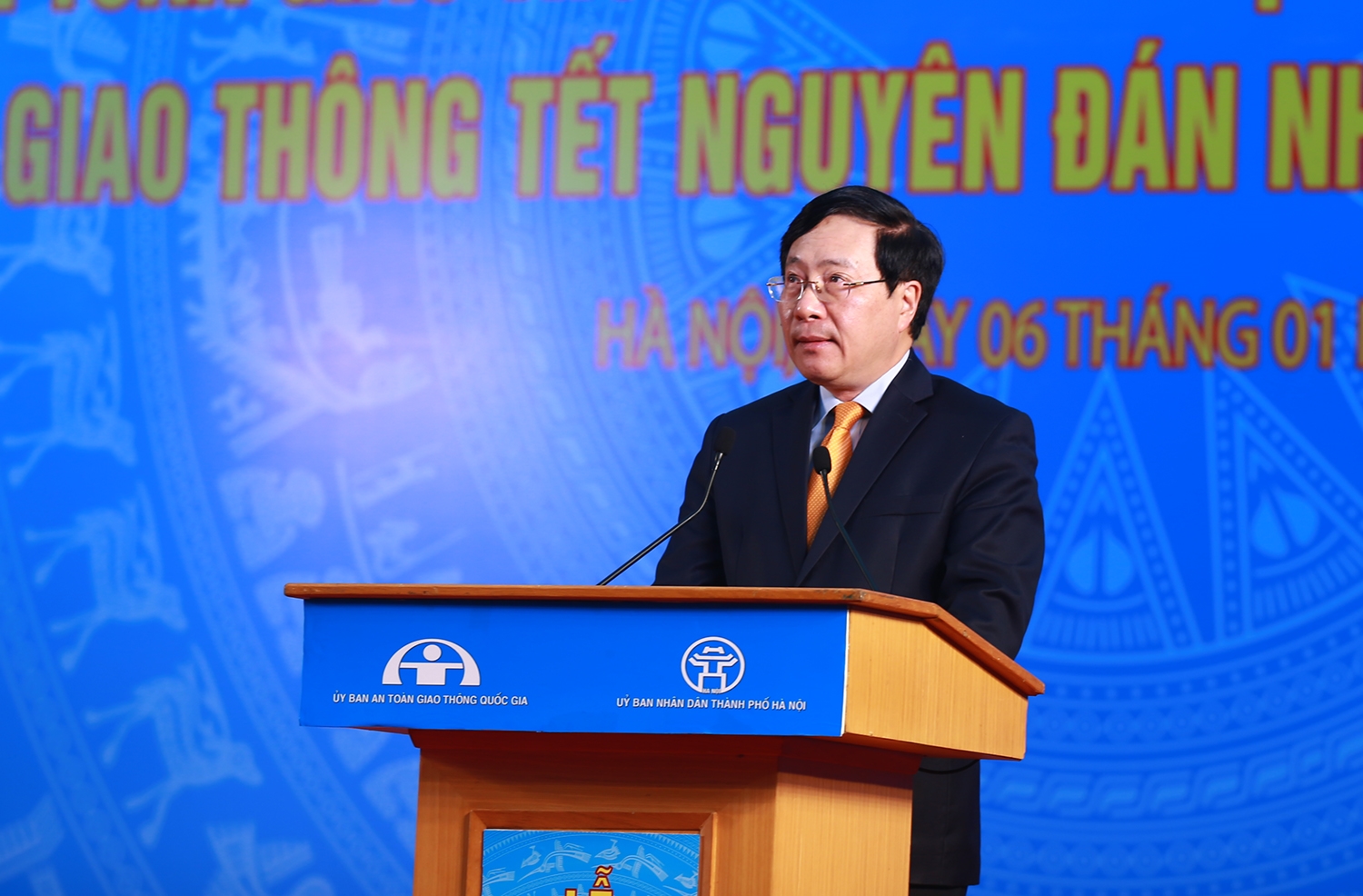 Phó Thủ tướng Phạm Bình Minh nhấn mạnh, năm 2022 phải thực hiện tốt các giải pháp bảo đảm trật tự, an toàn giao thông tương ứng với nhịp độ phát triển kinh tế, sự gia tăng nhu cầu vận tải và mật độ phương tiện. (Ảnh: VGP/Hải Minh)