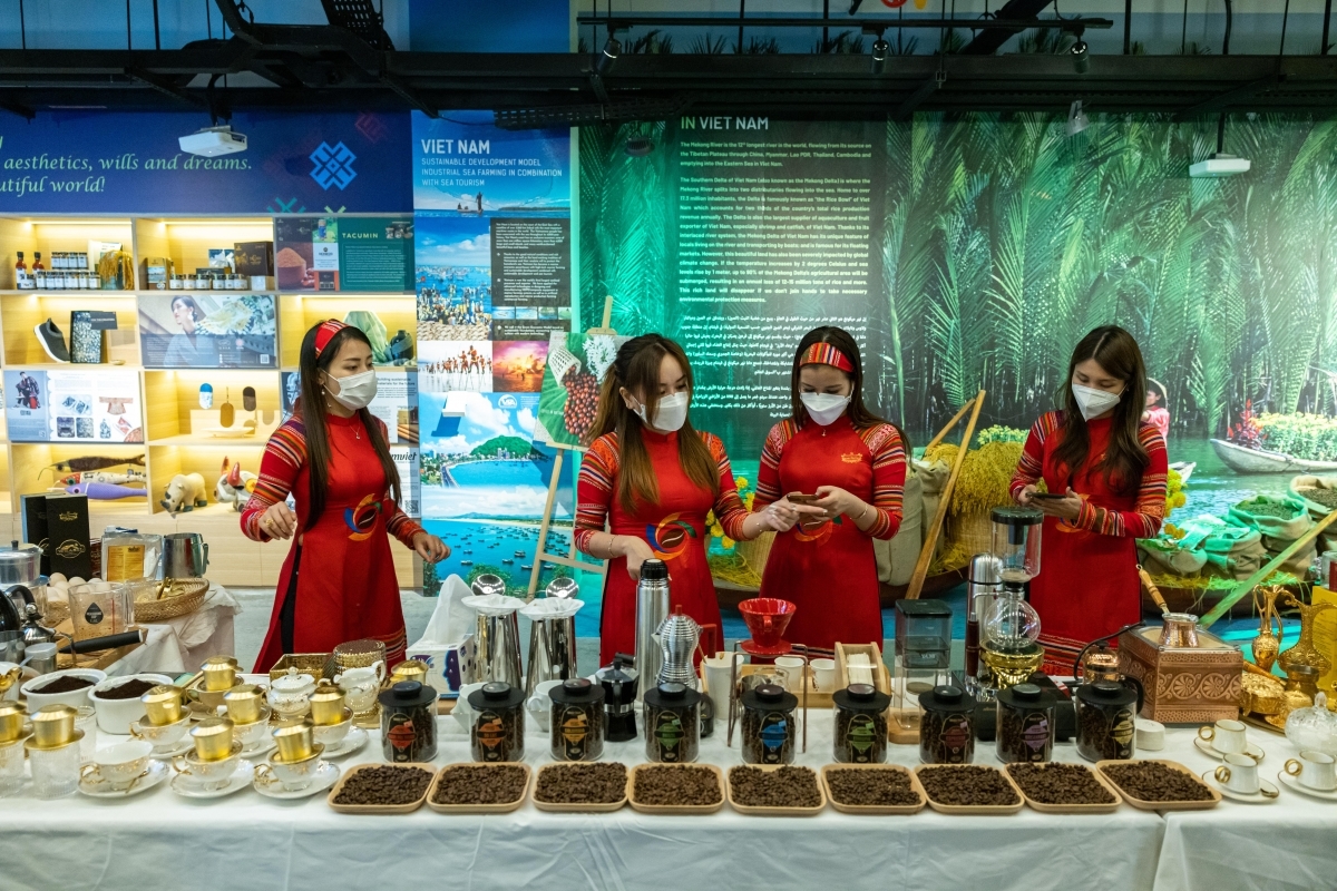 Tuần lễ cà phê Việt Nam tại EXPO 2020 Dubai (UAE) đã giới thiệu, lan tỏa văn hóa, hình ảnh đất nước và con người Việt Nam. Nguồn: Cục Hợp tác quốc tế