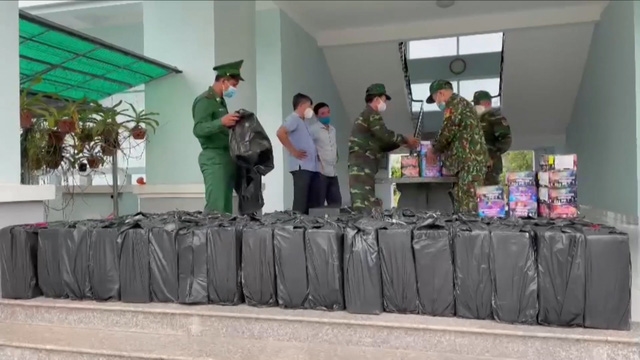 Bộ đội Biên phòng Tây Ninh liên tục phát hiện, bắt giữ các vụ vận chuyển pháo lậu từ Campuchia vào Việt Nam