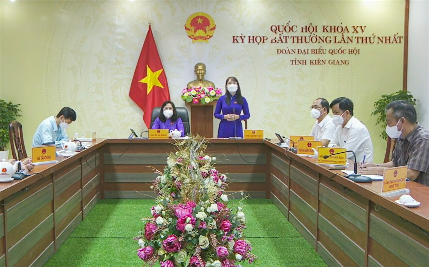 Đại biểu Châu Quỳnh Dao, Đoàn đại biểu Quốc hội tỉnh Kiên Giang phát biểu từ điểm cầu tỉnh Kiên Giang