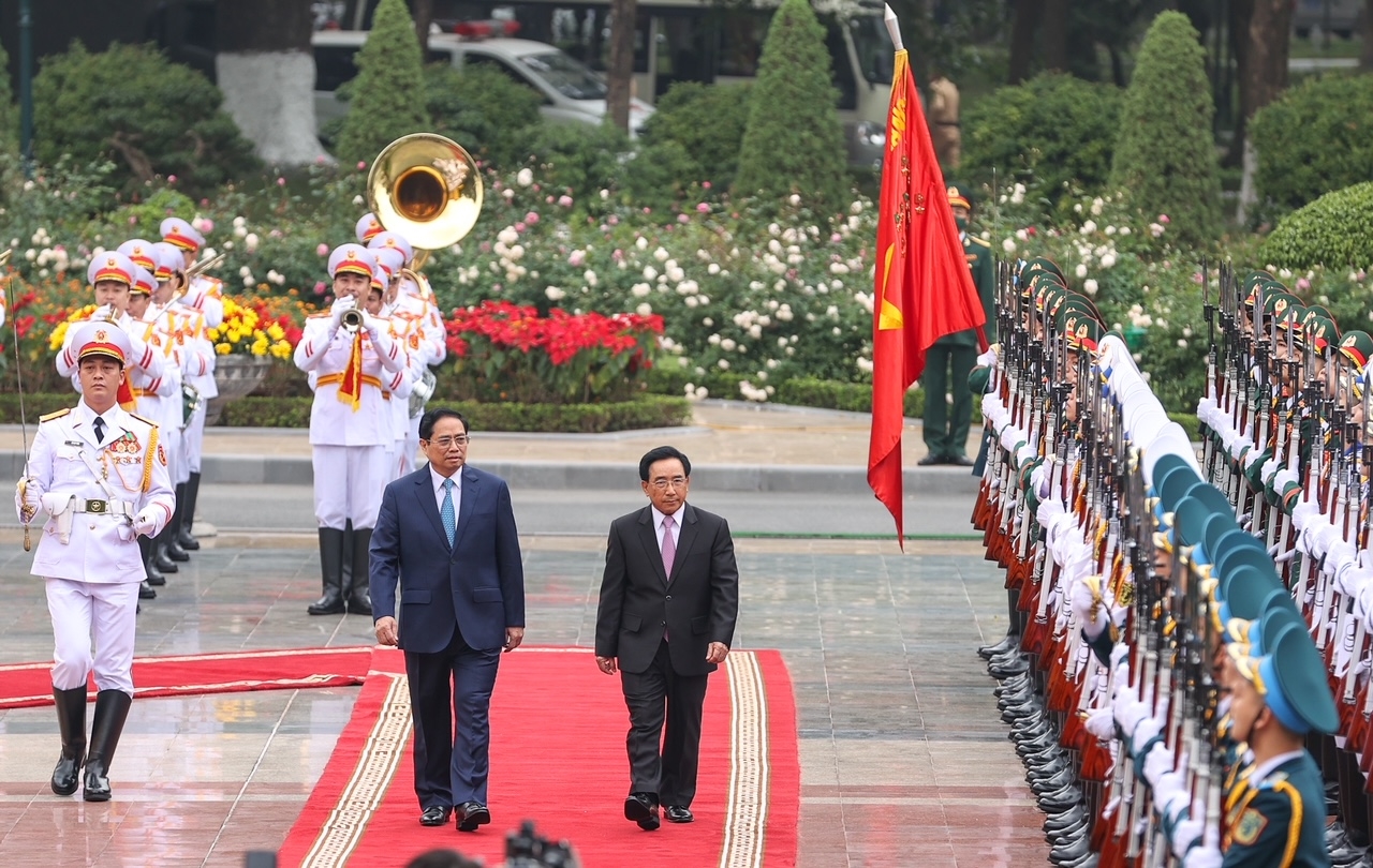 Thủ tướng Phạm Minh Chính đón, hội đàm với Thủ tướng Lào Phankham Viphavanh 4