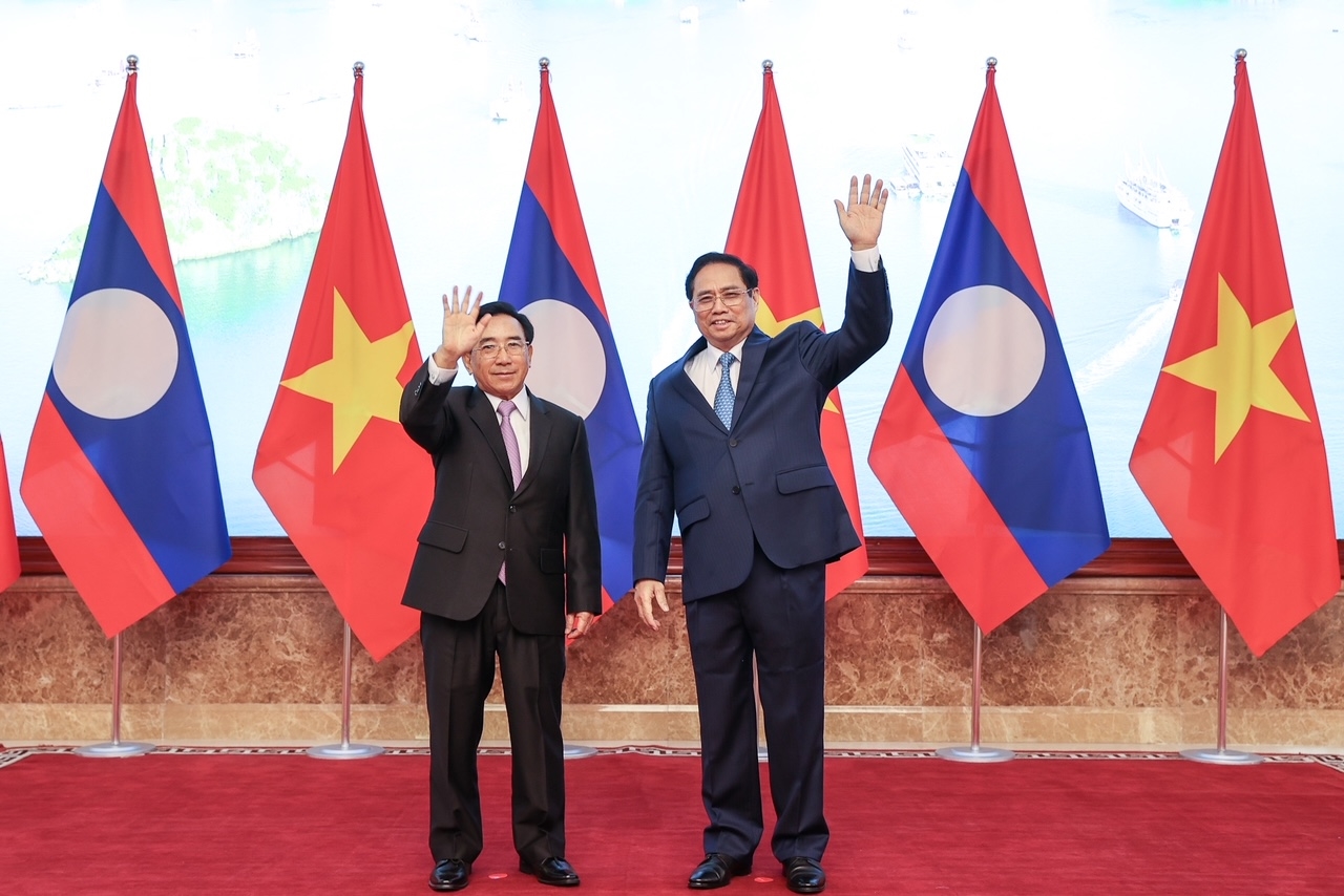 Thủ tướng Phạm Minh Chính đón, hội đàm với Thủ tướng Lào Phankham Viphavanh 5