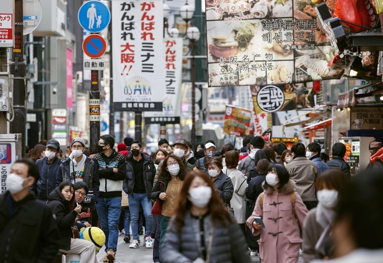 Dịch COVID-19 hiện đang lan rộng trên khắp Nhật Bản, đặc biệt ở các đô thị lớn. (Ảnh: Kyodo)