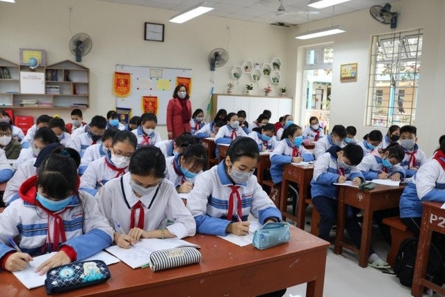 Thủ tướng Chính phủ yêu cầu Bộ Giáo dục và Đào tạo hướng dẫn các địa phương cho học sinh từ 12 tuổi trở lên đi học trực tiếp an toàn trở lại sau Tết Nguyên đán Nhâm Dần 2022 sớm nhất có thể
