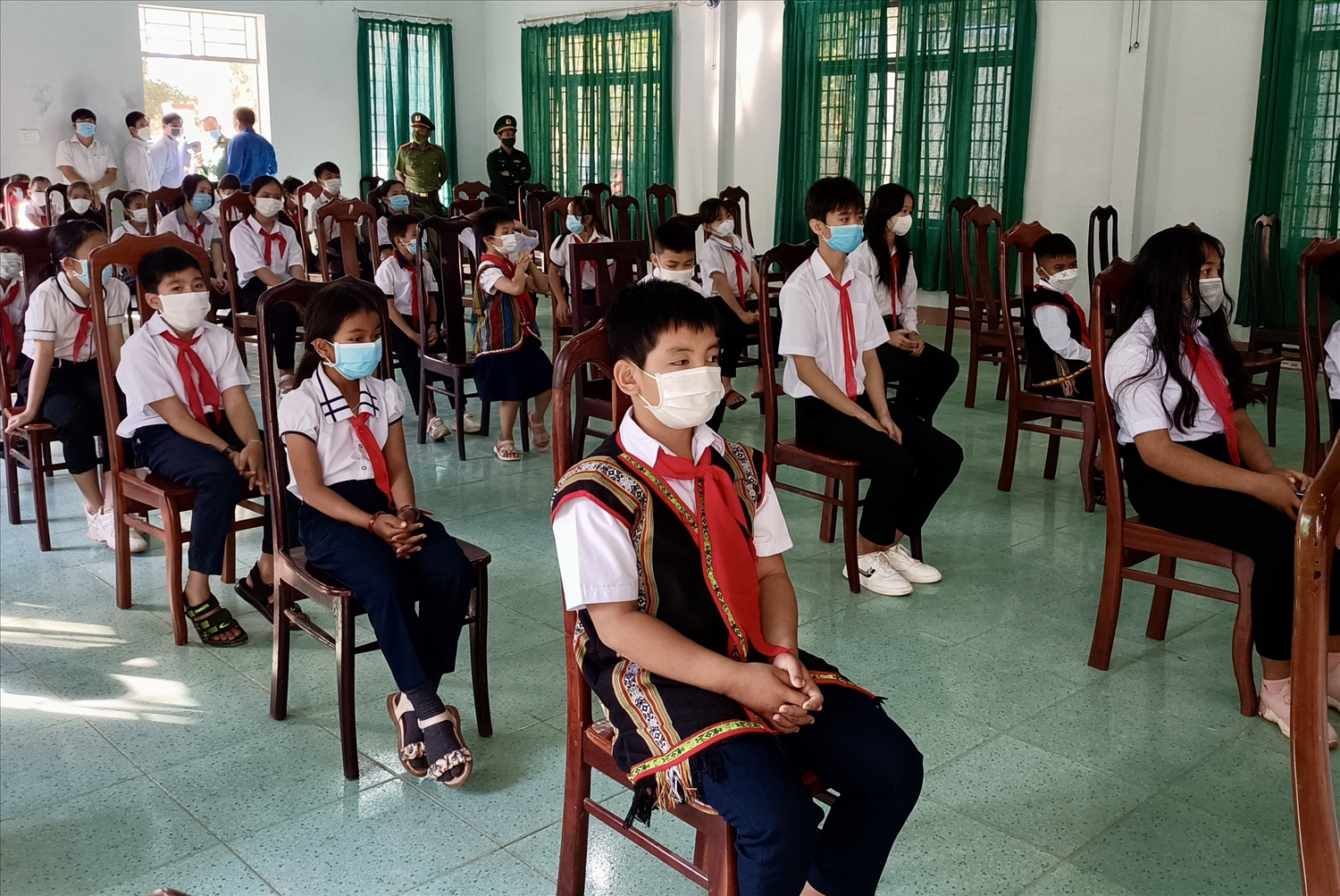 Học sinh xã biên giới Krông Na dự Chương trình