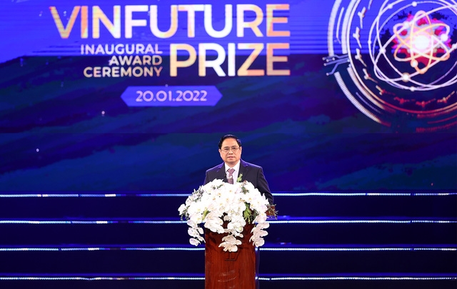 Thủ tướng Phạm Minh Chính cho rằng, sứ mệnh của Giải VinFuture chính là cổ vũ và tôn vinh những nhà khoa học có công trình nghiên cứu xuất sắc mang tính ứng dụng cao, kiến tạo môi trường sống bền vững cho các thế hệ tương lai. Ảnh: VGP/Nhật Bắc