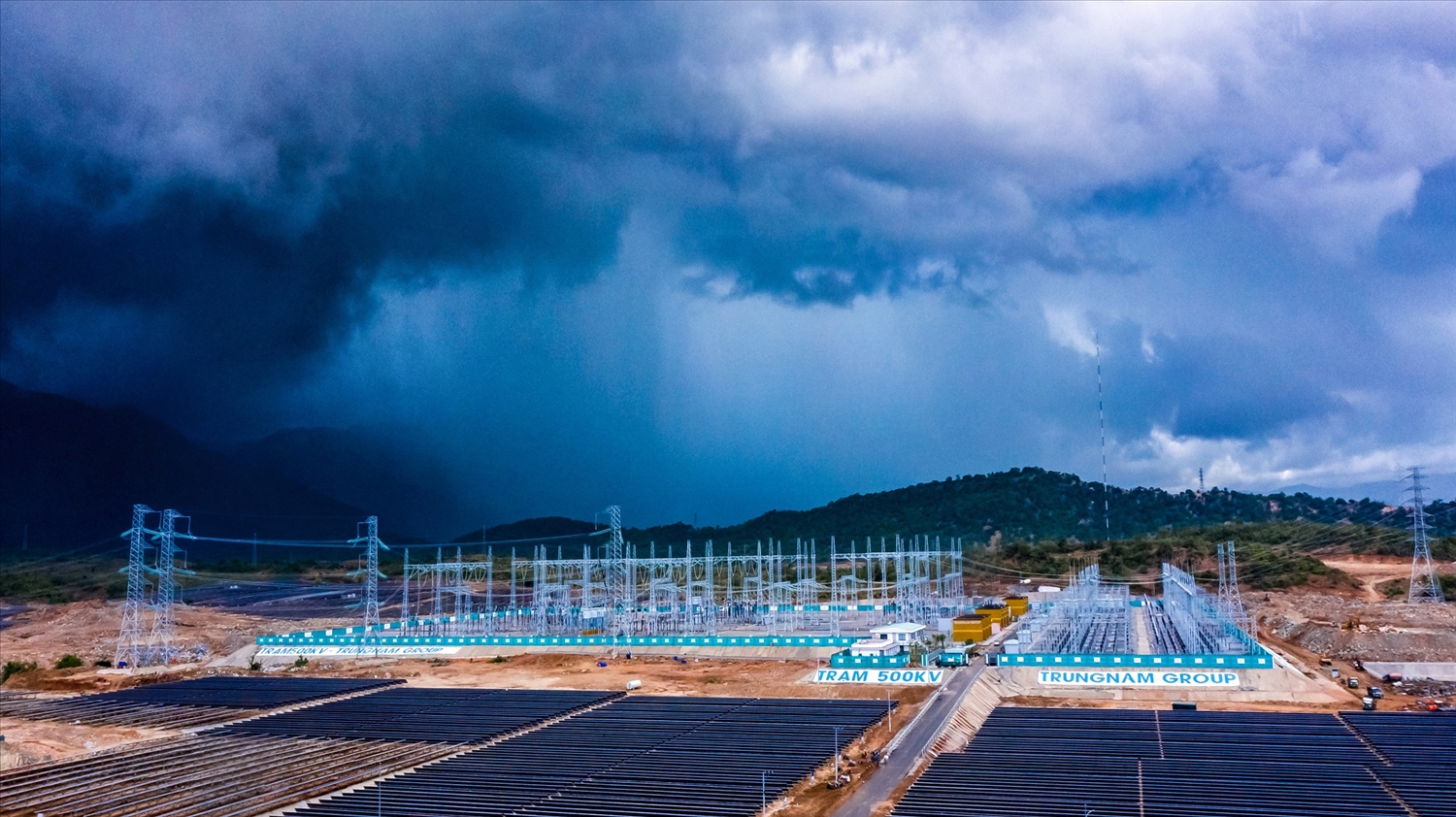 Nhà máy điện mặt trời Thuận Nam và trạm biến áp 500KV