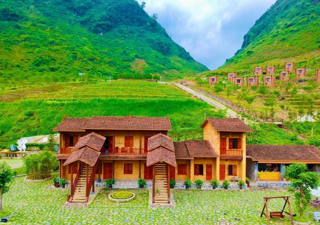 Khu nghỉ dưỡng H’Mong Village (tỉnh Hà Giang) một trong những đơn vị nhận giải thưởng du lịch ASEAN 2022 