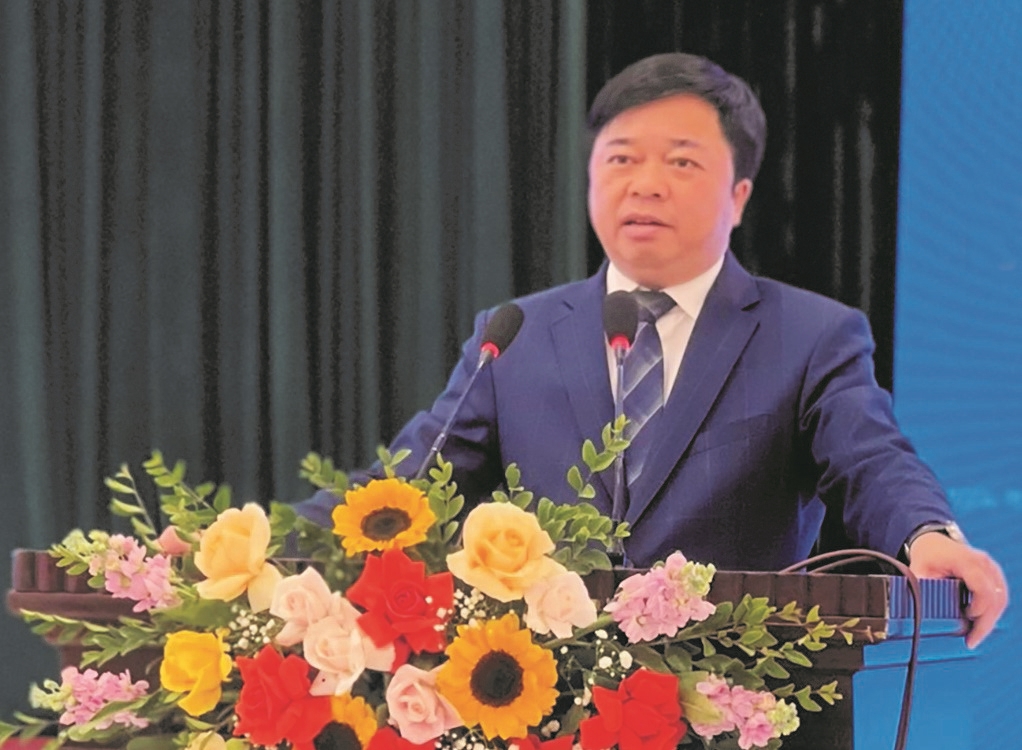 Ông Bùi Văn Lương, Bí thư Thị ủy, Chủ tịch UBND thị xã Phổ Yên