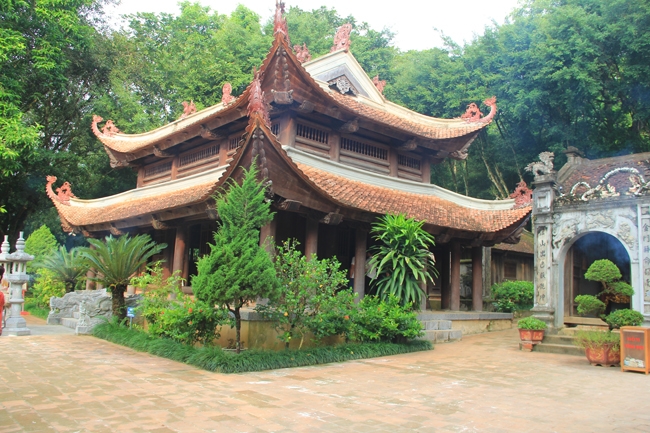 Đền thờ Trung túc Vương Lê Lai (Đền Tép), thuộc làng Tép, xã Kiên Thọ, huyện Ngọc Lặc, tỉnh Thanh Hóa