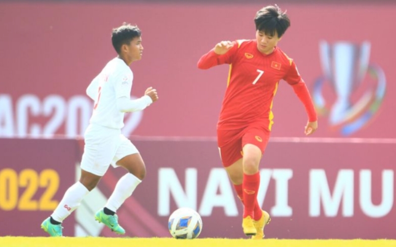 Tuyết Dung (7)-người ghi “siêu phẩm" giúp đội tuyển Việt Nam gỡ hòa 1-1. (Ảnh: AFC)